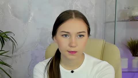 Snapshot of olivialangs chatting on 03.04.26 olivialangs online show from 03.04.26