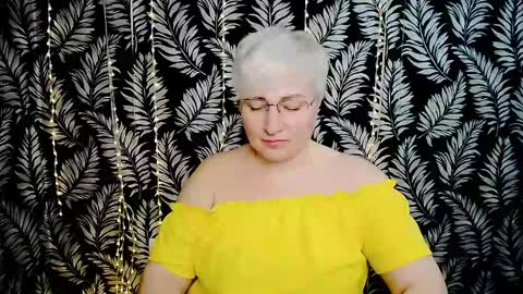 Kelly online show from 05.16.26