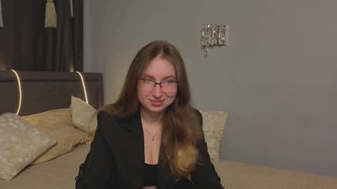 Kylie online show from 09.22.25