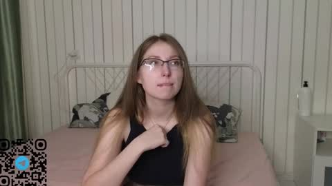 Kylie online show from 09.25.25