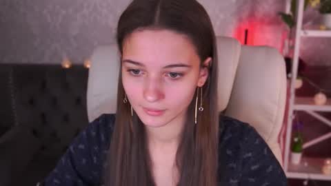 Snapshot of olivkablush chatting on 12.18.24 Olivia online show from 12.18.24