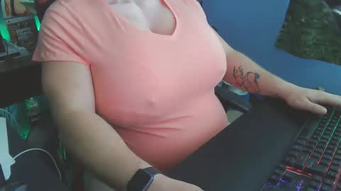 Dani Pregna online show from 11.19.25