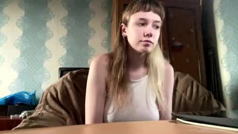 Snapshot of omahethcote chatting on 05.28.26 Eva online show from 05.28.26