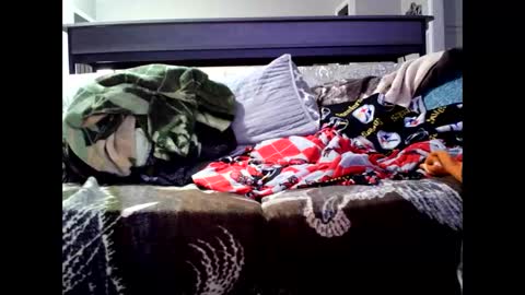 Snapshot of omarluvins chatting on 02.26.25 Omar online show from 02.26.25