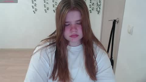 Snapshot of omellyoo chatting on 07.17.26 MellY online show from 07.17.26