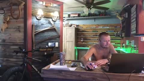 Norm online show from 10.13.25