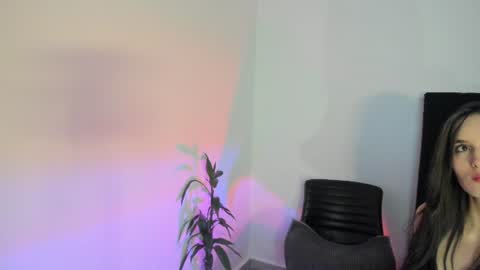 Snapshot of on_tefa chatting on 08.03.26 Violette online show from 08.03.26