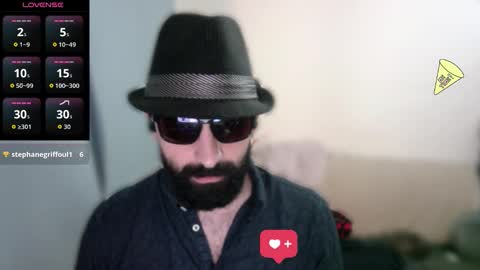 Snapshot of ona_nisme chatting on 10.12.25 ona nisme online show from 10.12.25