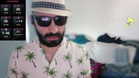 Snapshot of ona_nisme chatting on 04.08.26 ona nisme online show from 04.08.26