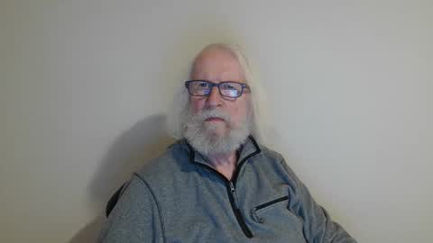 Snapshot of onanister chatting on 01.02.25 Somewhere over the rainbow online show from 01.02.25