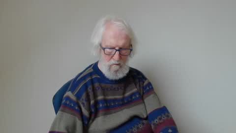 Snapshot of onanister chatting on 01.08.25 Somewhere over the rainbow online show from 01.08.25