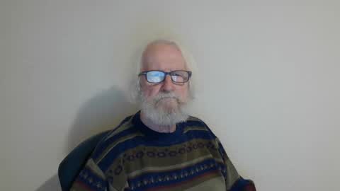 Snapshot of onanister chatting on 01.08.25 Somewhere over the rainbow online show from 01.08.25