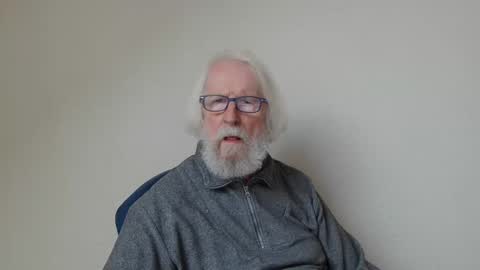 Snapshot of onanister chatting on 01.19.25 Somewhere over the rainbow online show from 01.19.25