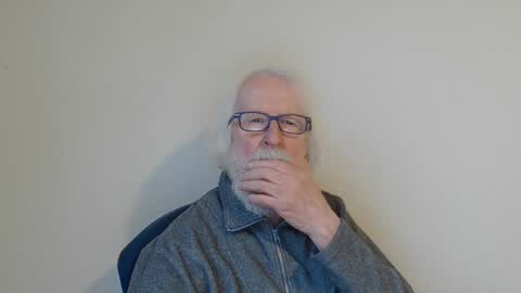 Snapshot of onanister chatting on 01.21.25 Somewhere over the rainbow online show from 01.21.25