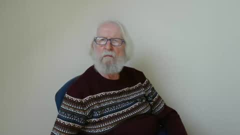 Snapshot of onanister chatting on 01.29.25 Somewhere over the rainbow online show from 01.29.25