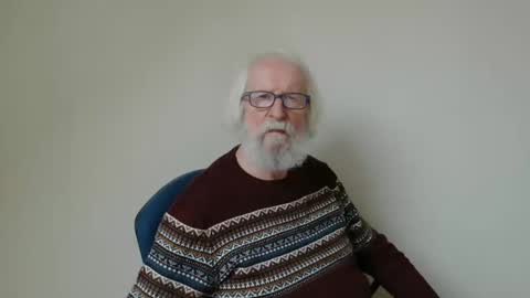 Snapshot of onanister chatting on 02.03.25 Somewhere over the rainbow online show from 02.03.25