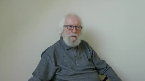 Snapshot of onanister chatting on 02.05.25 Somewhere over the rainbow online show from 02.05.25