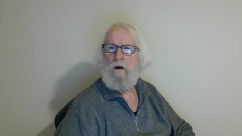 Snapshot of onanister chatting on 02.07.25 Somewhere over the rainbow online show from 02.07.25