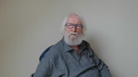 Snapshot of onanister chatting on 02.17.25 Somewhere over the rainbow online show from 02.17.25