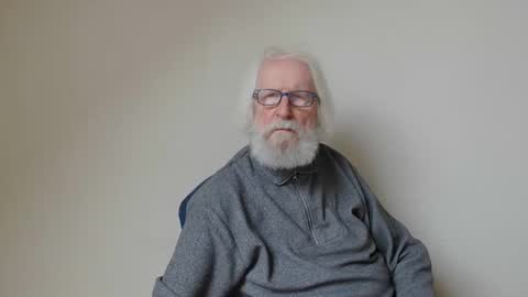 Snapshot of onanister chatting on 02.23.25 Somewhere over the rainbow online show from 02.23.25