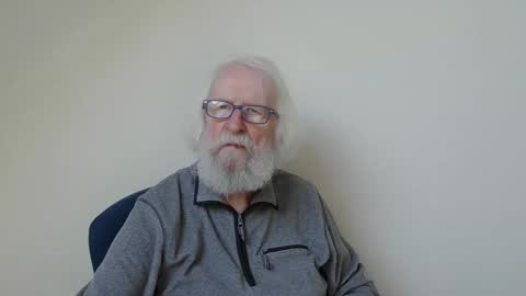 Snapshot of onanister chatting on 03.05.25 Somewhere over the rainbow online show from 03.05.25