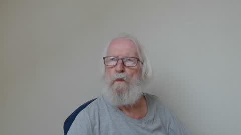 Snapshot of onanister chatting on 09.14.25 Somewhere over the rainbow online show from 09.14.25