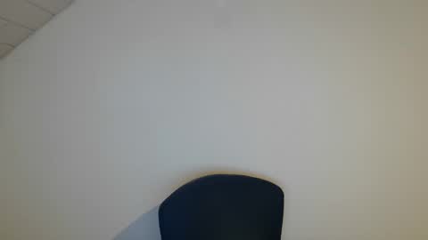 Snapshot of onanister chatting on 09.19.25 Somewhere over the rainbow online show from 09.19.25