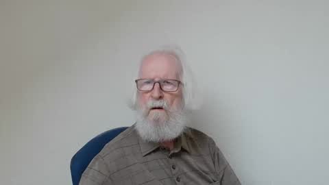 Snapshot of onanister chatting on 09.25.25 Somewhere over the rainbow online show from 09.25.25