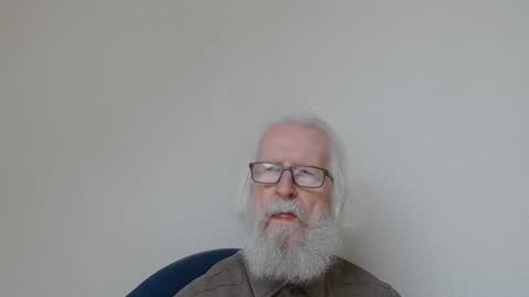 Snapshot of onanister chatting on 10.03.25 Somewhere over the rainbow online show from 10.03.25