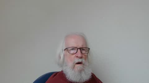 Snapshot of onanister chatting on 10.08.25 Somewhere over the rainbow online show from 10.08.25