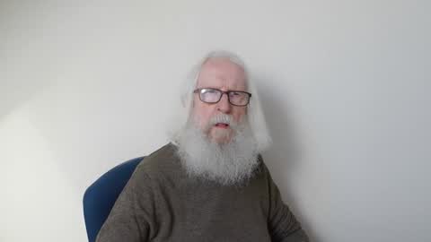 Snapshot of onanister chatting on 04.27.26 Somewhere over the rainbow online show from 04.27.26