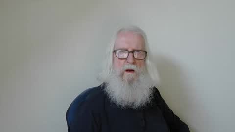 Snapshot of onanister chatting on 04.30.26 Somewhere over the rainbow online show from 04.30.26