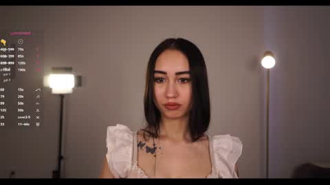 Snapshot of one_step_closer chatting on 05.19.26 Mia online show from 05.19.26