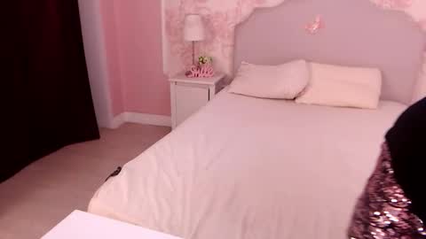 Nicole online show from 10.03.25