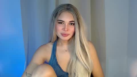 Snapshot of onegreattransdiva chatting on 09.24.25 Goddess Rhiane online show from 09.24.25