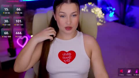 L A Y A online show from 12.01.25