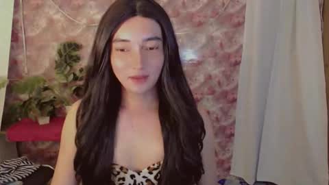 Snapshot of onelesslonelygirl69 chatting on 06.04.26 KLIER online show from 06.04.26