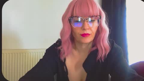 Snapshot of onemoreblonde chatting on 04.16.26 Nicol online show from 04.16.26