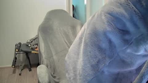 onesieboyx online show from 12.05.25