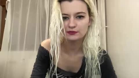 Snapshot of onika_cox chatting on 05.31.26 Onika online show from 05.31.26