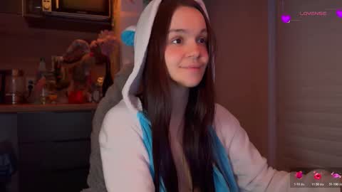 Snapshot of online_may chatting on 11.12.25 May I am your cute succubus online show from 11.12.25