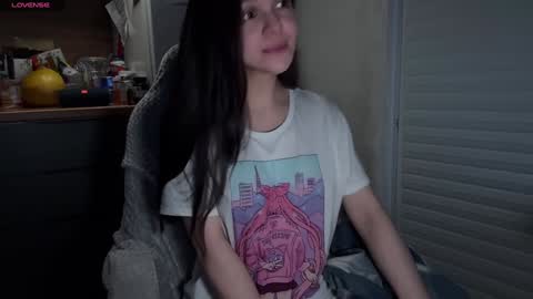 Snapshot of online_may chatting on 01.31.26 May I am your cute succubus online show from 01.31.26