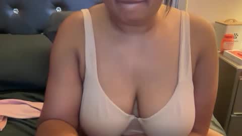 Snapshot of onlyinurdreams00 chatting on 01.11.26 onlyinurdreams00 online show from 01.11.26