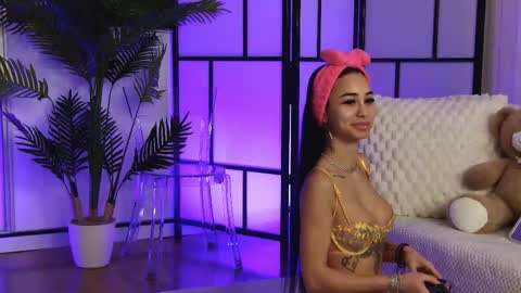 Snapshot of onlyxandra7 chatting on 02.03.26 Xandra online show from 02.03.26