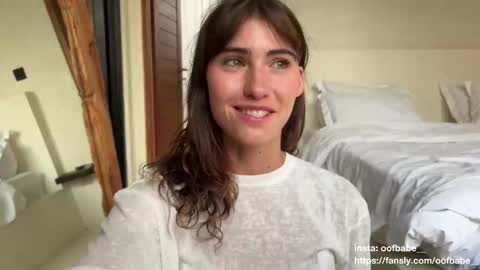 Snapshot of oofbabe__ chatting on 10.23.25 Helen online show from 10.23.25