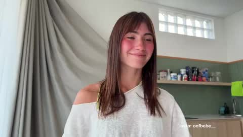 Snapshot of oofbabe__ chatting on 06.05.26 Helen online show from 06.05.26