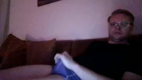 Snapshot of oook5 chatting on 09.08.25 oook5 online show from 09.08.25