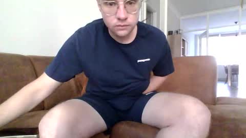 Snapshot of oook5 chatting on 09.19.25 oook5 online show from 09.19.25