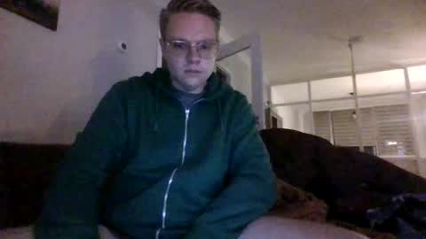 Snapshot of oook5 chatting on 10.09.25 oook5 online show from 10.09.25