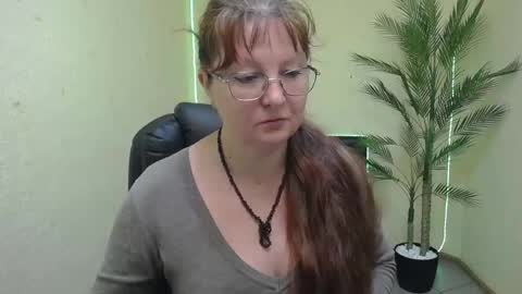 Snapshot of oovanessahotts chatting on 05.30.26 Vanessa online show from 05.30.26